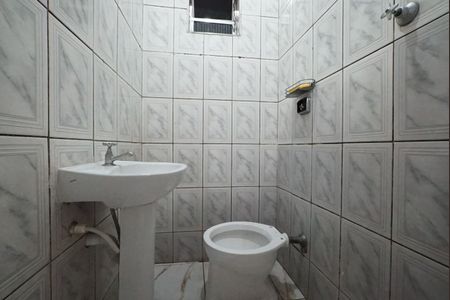Banheiro  de kitnet/studio para alugar com 1 quarto, 25m² em Liberdade, São Paulo