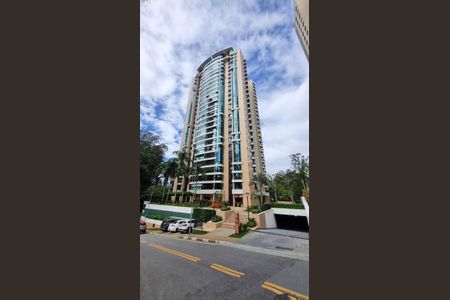 Apartamento para alugar com 160m², 3 quartos e 3 vagas