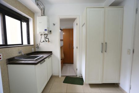 Apartamento para alugar com 160m², 3 quartos e 3 vagas