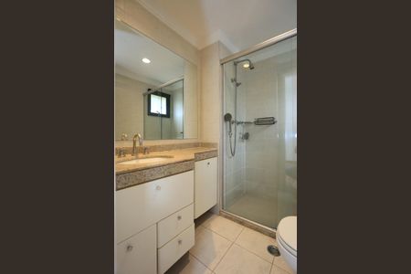 Apartamento para alugar com 160m², 3 quartos e 3 vagas