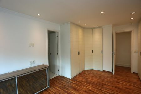 Apartamento para alugar com 160m², 3 quartos e 3 vagas