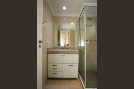 Apartamento para alugar com 160m², 3 quartos e 3 vagas