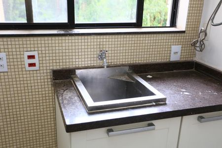 Apartamento para alugar com 160m², 3 quartos e 3 vagas