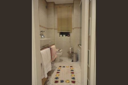 Apartamento para alugar com 61m², 2 quartos e 1 vaga Apartamento para alugar com 61m², 2 quartos e 1 vagaBanheiro