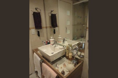 Apartamento para alugar com 61m², 2 quartos e 1 vaga Apartamento para alugar com 61m², 2 quartos e 1 vagaBanheiro