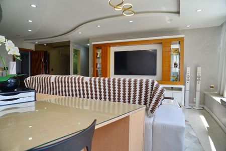 Sala de apartamento para alugar com 2 quartos, 89m² em Barra da Tijuca, Rio de Janeiro