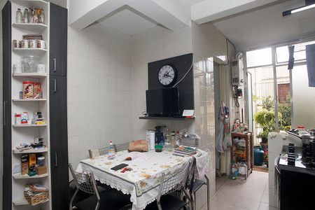 Apartamento à venda com 102m², 3 quartos e sem vagaCozinha