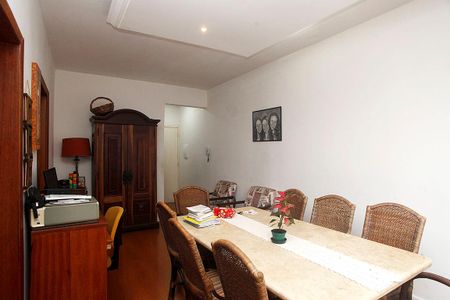 Apartamento à venda com 102m², 3 quartos e sem vagaSala