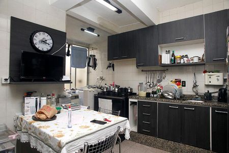 Apartamento à venda com 102m², 3 quartos e sem vagaCozinha