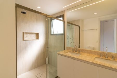 Apartamento à venda com 136m², 3 quartos e 2 vagasBanheiro Suíte 3