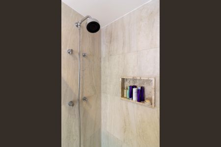 Apartamento à venda com 136m², 3 quartos e 2 vagasBanheiro Suíte 2