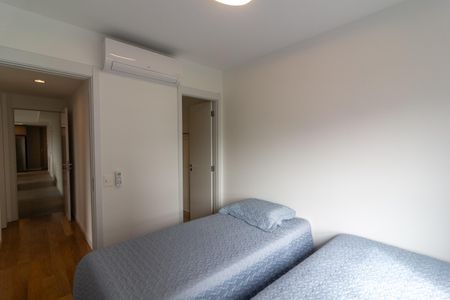 Apartamento à venda com 136m², 3 quartos e 2 vagasSuíte 2