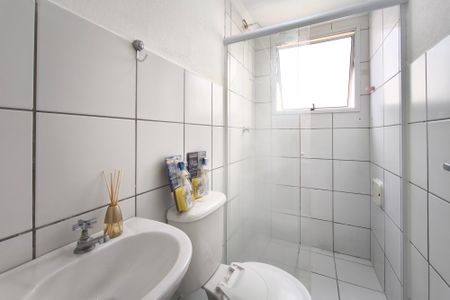 Banheiro de apartamento para alugar com 2 quartos, 44m² em Jardim Carlos Lourenço, Campinas