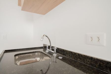 Cozinha de kitnet/studio para alugar com 1 quarto, 27m² em Vila Matilde, São Paulo