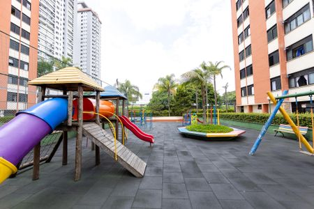 Apartamento para alugar com 80m², 3 quartos e 2 vagas Apartamento para alugar com 80m², 3 quartos e 2 vagasÁrea comum - Playground