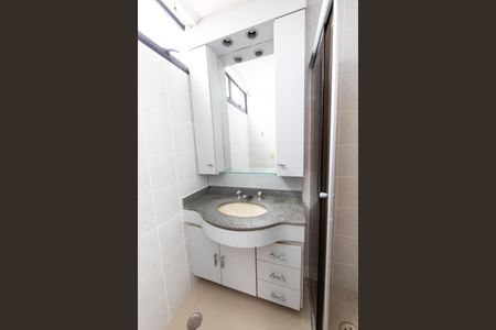 Apartamento para alugar com 80m², 3 quartos e 2 vagas Apartamento para alugar com 80m², 3 quartos e 2 vagasBanheiro da Suite