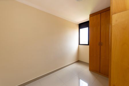 Apartamento para alugar com 80m², 3 quartos e 2 vagas Apartamento para alugar com 80m², 3 quartos e 2 vagasQuarto