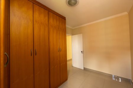 Apartamento para alugar com 80m², 3 quartos e 2 vagas Apartamento para alugar com 80m², 3 quartos e 2 vagasQuarto