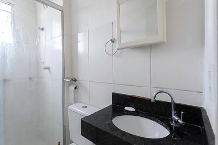 Apartamento para alugar com 52m², 2 quartos e 1 vaga Apartamento para alugar com 52m², 2 quartos e 1 vagaBanheiro social