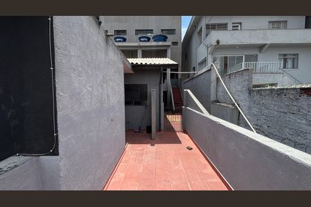 Casa para alugar com 55m², 2 quartos e sem vagaQuintal