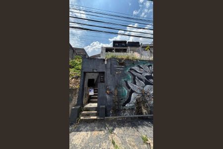 Casa para alugar com 55m², 2 quartos e sem vagaQuintal Fachada