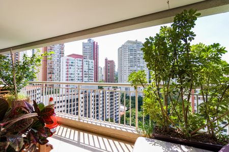 Apartamento para alugar com 108m², 2 quartos e 2 vagas