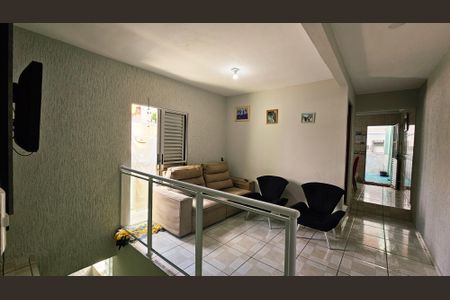 Casa à venda com 168m², 3 quartos e 1 vaga