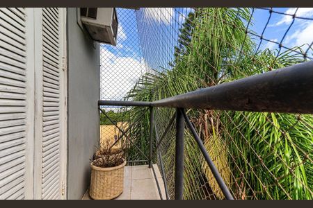 Casa de condomínio para alugar com 217m², 3 quartos e 2 vagasVaranda