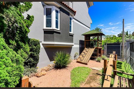 Casa de condomínio para alugar com 217m², 3 quartos e 2 vagasÁrea externa