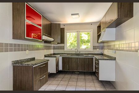 Casa de condomínio para alugar com 217m², 3 quartos e 2 vagasCozinha