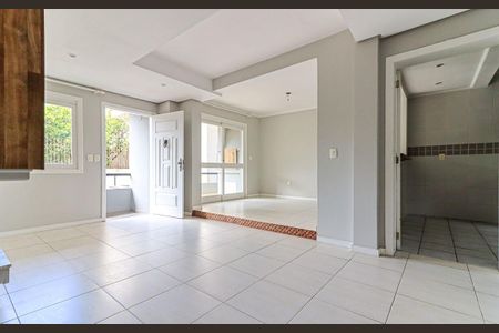 Sala de casa de condomínio para alugar com 3 quartos, 217m² em Jardim Isabel, Porto Alegre