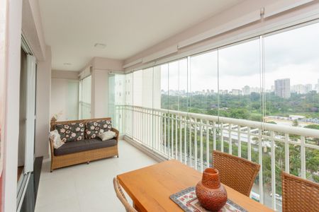 Apartamento à venda com 132m², 3 quartos e 2 vagasVaranda