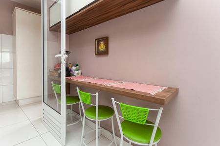 Apartamento à venda com 132m², 3 quartos e 2 vagasCozinha