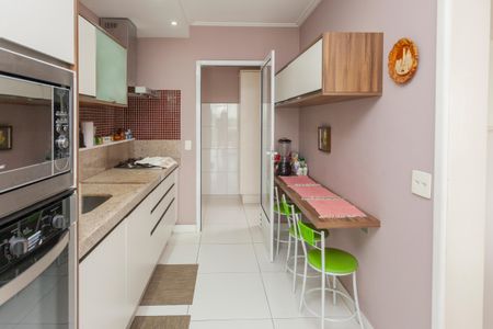 Apartamento à venda com 132m², 3 quartos e 2 vagasCozinha