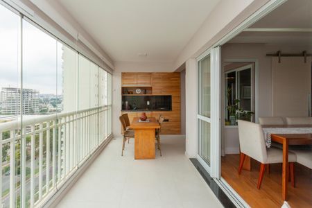 Apartamento à venda com 132m², 3 quartos e 2 vagasVaranda