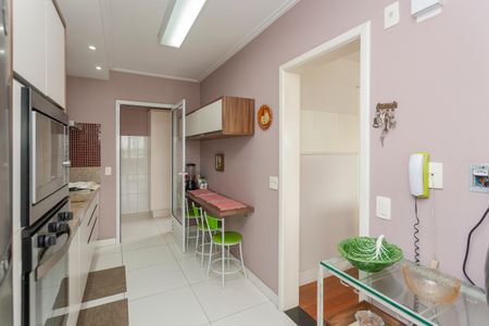 Apartamento à venda com 132m², 3 quartos e 2 vagasCozinha