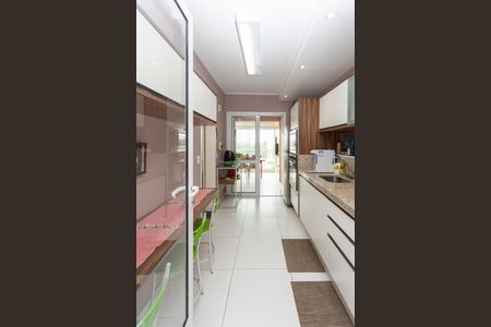 Apartamento à venda com 132m², 3 quartos e 2 vagasCozinha