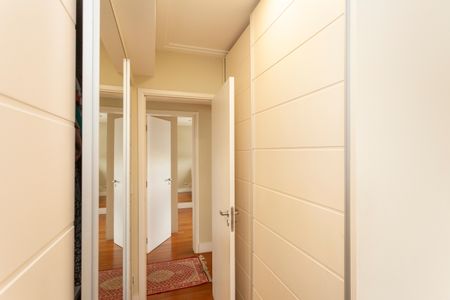 Apartamento à venda com 132m², 3 quartos e 2 vagasCloset da suíte