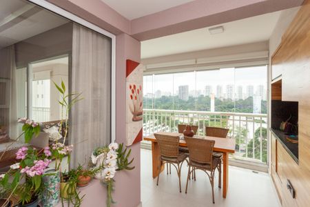 Apartamento à venda com 132m², 3 quartos e 2 vagasVaranda