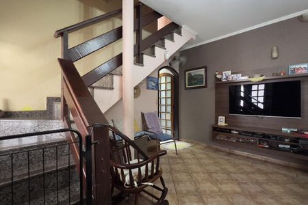 Sala de casa para alugar com 4 quartos, 180m² em Vila das Palmeiras, Guarulhos