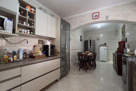 Casa à venda com 180m², 4 quartos e 2 vagasCozinha