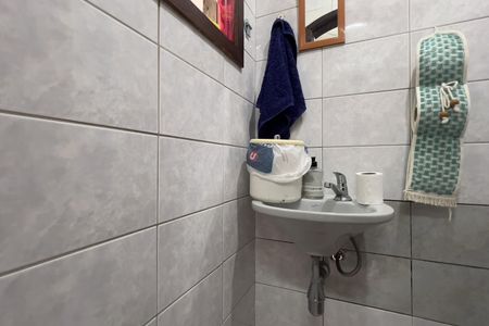 Casa à venda com 180m², 4 quartos e 2 vagasLavabo