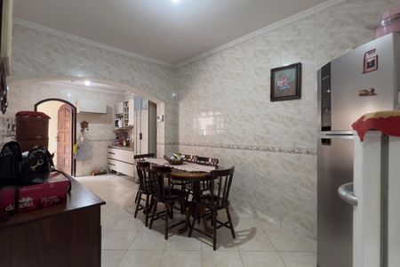 Casa à venda com 180m², 4 quartos e 2 vagasCozinha