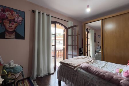 Casa à venda com 180m², 4 quartos e 2 vagasQuarto 1