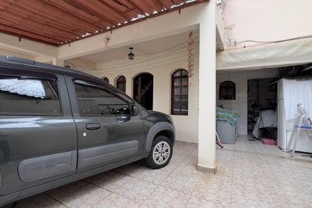 Casa à venda com 180m², 4 quartos e 2 vagasGaragem