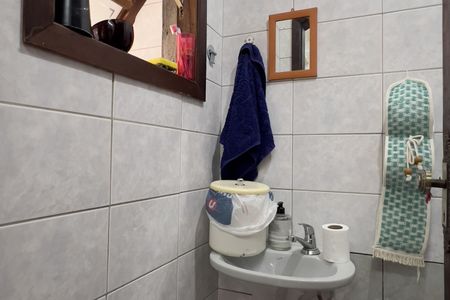 Casa à venda com 180m², 4 quartos e 2 vagasLavabo