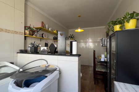 Apartamento à venda com 64m², 2 quartos e 1 vaga Apartamento à venda com 64m², 2 quartos e 1 vagaCozinha e Área de Serviço