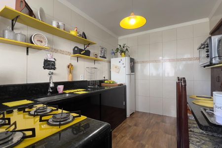Apartamento à venda com 64m², 2 quartos e 1 vaga Apartamento à venda com 64m², 2 quartos e 1 vagaCozinha e Área de Serviço