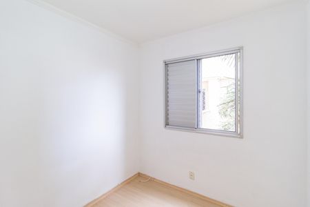 Quarto 2 de apartamento para alugar com 2 quartos, 44m² em Conceicao, Osasco