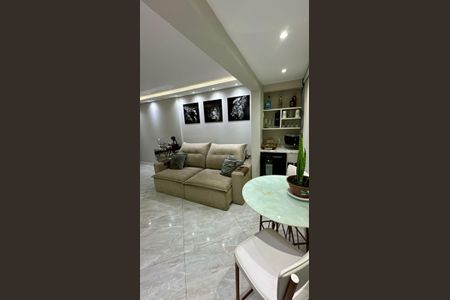 Apartamento à venda com 69m², 2 quartos e 2 vagasSala